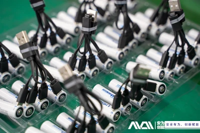 היתרונות והמגמות של USB-סוללות ליתיום נטענות החלפת סוללות יבשות